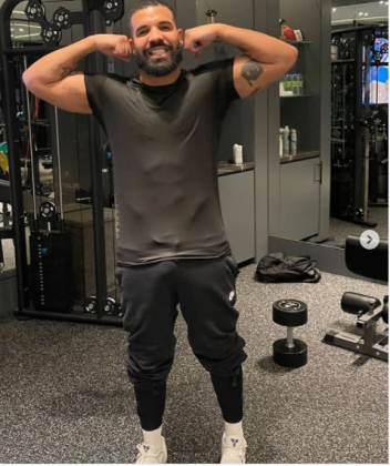 Drake Flaunts New Workout Photo - InfoStride News