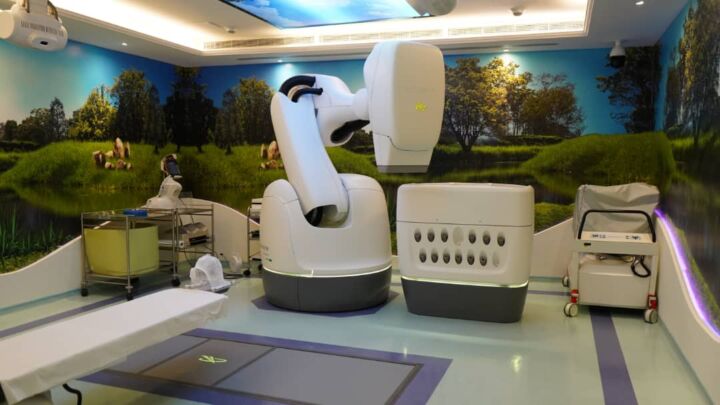 Cyberknife Machine